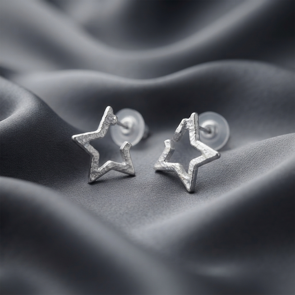 JewelMaze Trendy Silver Star Geometric Hoop Earrings for Women