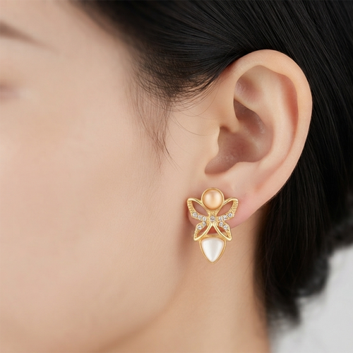 JewelMaze Exclusive Gold Plated Crystal Stone Elegant Earrings