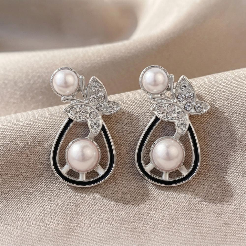 JewelMaze Silver Plated Butterfly Shape Austrian Stone & Pearl Stud Earrings for Women 