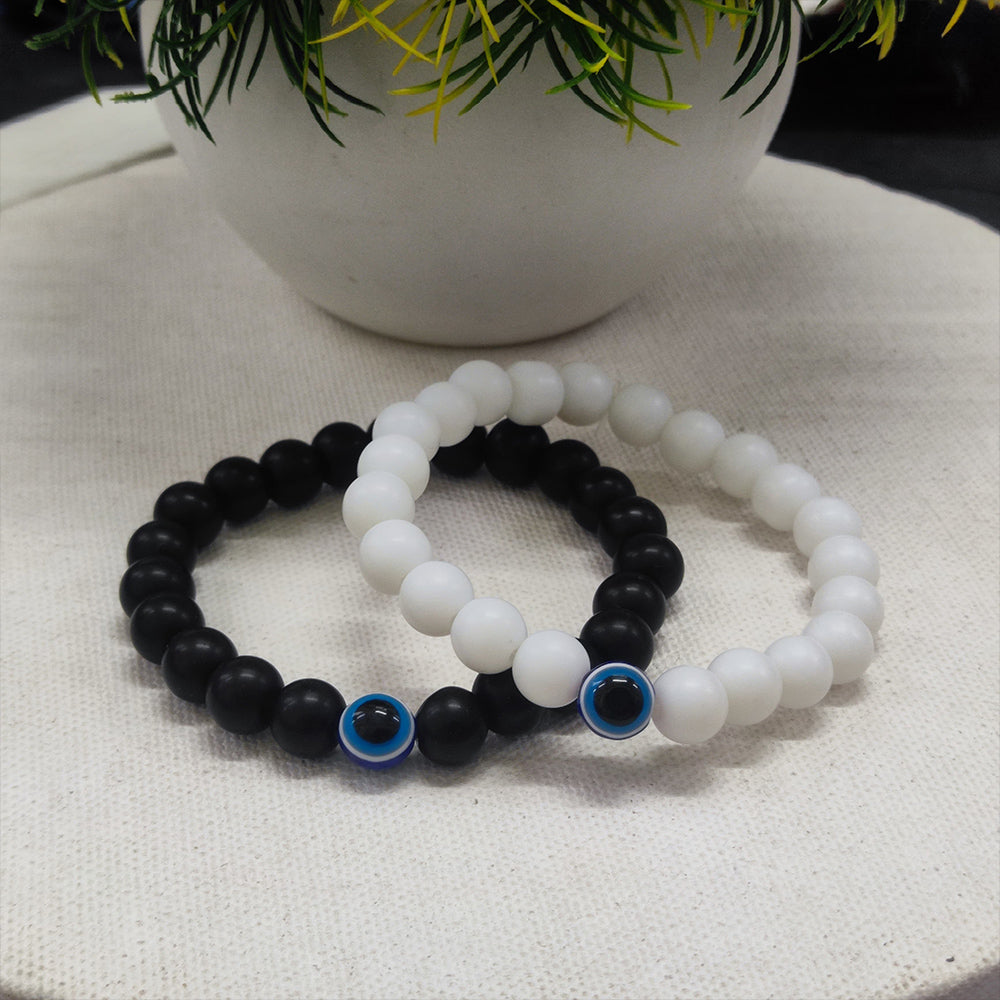Black and white evil eye bracelet 1404726 – image 1